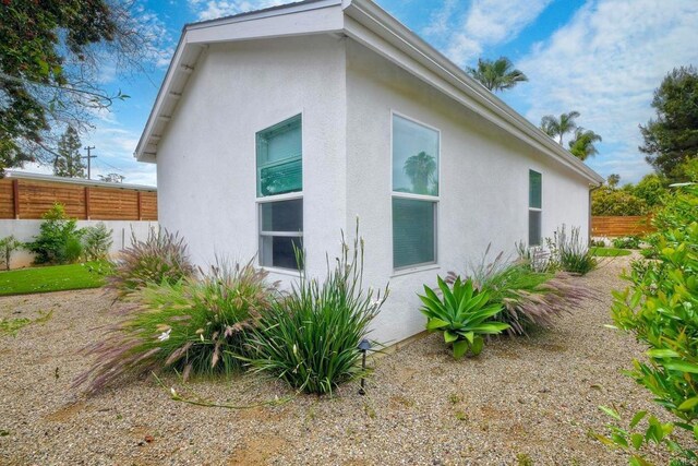229 Yacon St, Vista, CA 92083 - view of side of home with stucco siding
