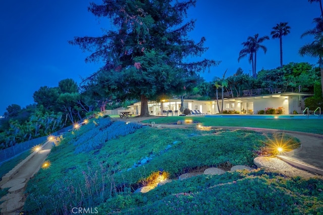 27649 Palos Verdes Dr E, Rancho Palos Verdes, CA 90275 - yard at twilight with a yard