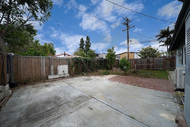 3603 W 144th Pl, Hawthorne, CA 90250 - fenced backyard with a patio area