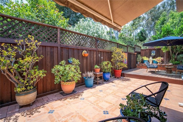 29111 Pompano Way, Laguna Niguel, CA 92677 - fenced backyard with a wooden deck and a patio