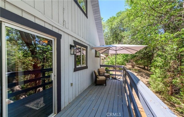 29148 Lyon Dr, Cedar Glen, CA 92321 - view of wooden terrace