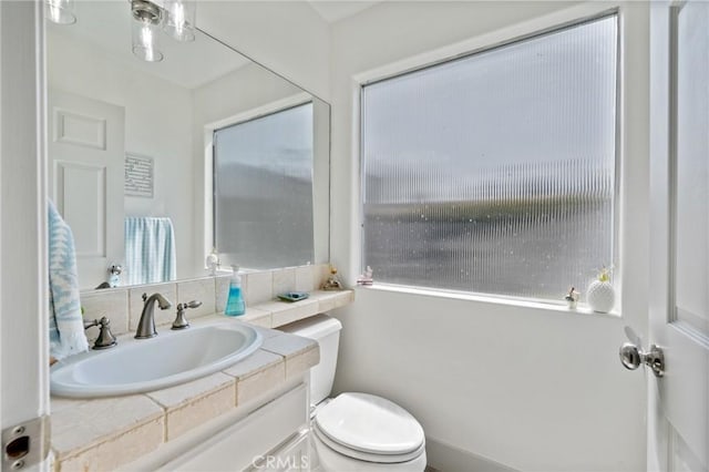 718 W 37th St Unit 4, San Pedro, CA 90731 - half bathroom with vanity and toilet