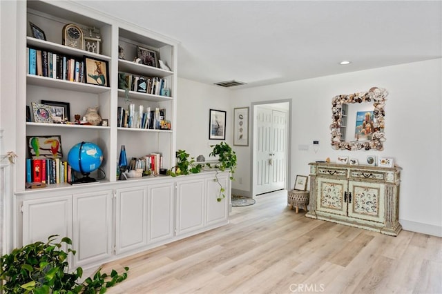 718 W 37th St Unit 4, San Pedro, CA 90731 - sitting room featuring light wood-type flooring, recessed lighting, and baseboards