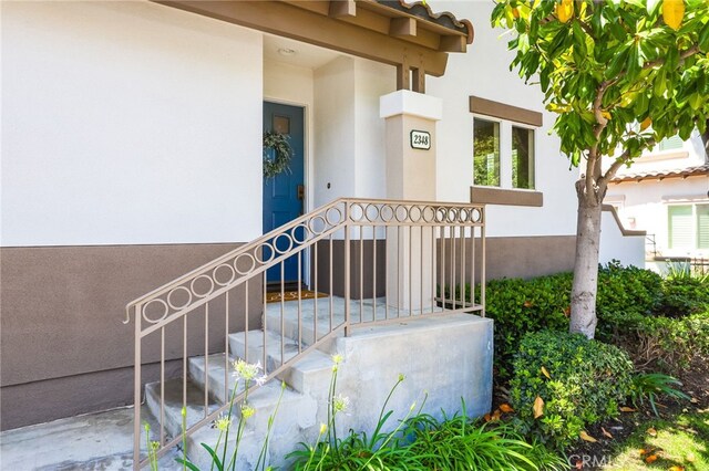 2348 Sunningdale Dr, Tustin, CA 92782 - property entrance featuring stucco siding