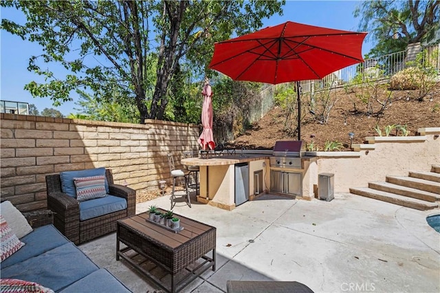 28436 Calex Dr, Valencia, CA 91354 - fenced backyard with a patio