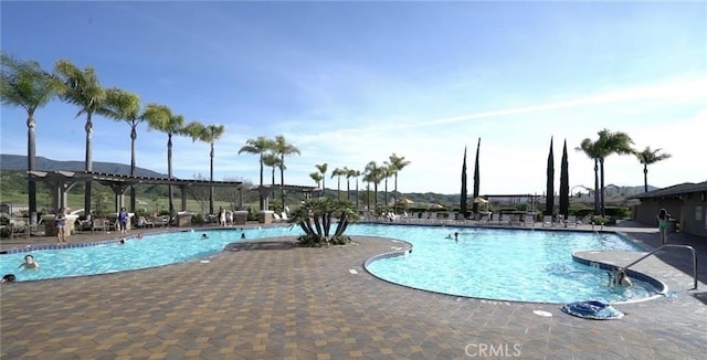 33850 Sattui St, Temecula, CA 92592 - community pool with a patio area