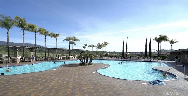33850 Sattui St, Temecula, CA 92592 - community pool with a patio