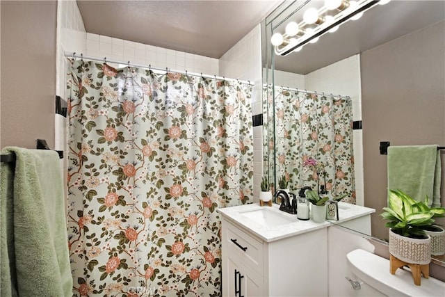 10108 Roseton Ave, Santa Fe Springs, CA 90670 - full bathroom with vanity, toilet, and curtained shower