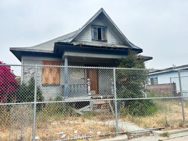 685 E 51st St, Los Angeles, CA 90011 - view of home's exterior