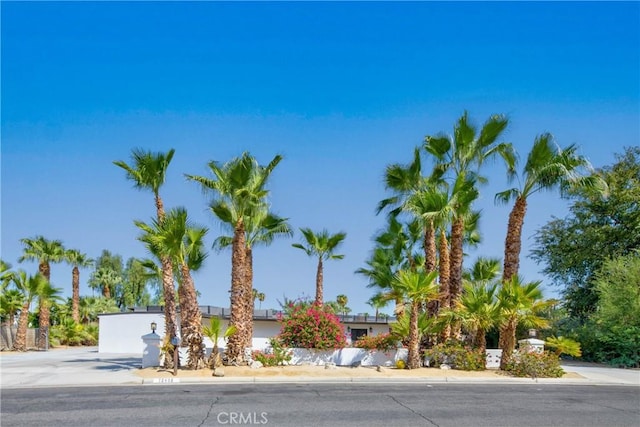 72408 Desert Dr, Rancho Mirage, CA 92270 - view of obstructed view of property