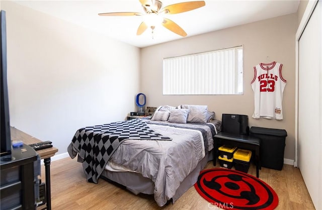 900 E Sagebank St, Carson, CA 90746 - bedroom featuring light wood-style flooring, baseboards, a closet, and a ceiling fan