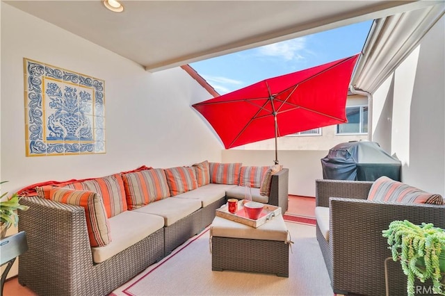 724 S Broadway Unit B, Redondo Beach, CA 90277 - carpeted living room featuring recessed lighting
