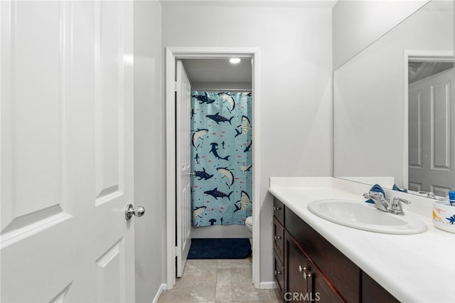 33007 Cattle Dr, Winchester, CA 92596 - full bathroom featuring vanity, toilet, baseboards, and curtained shower