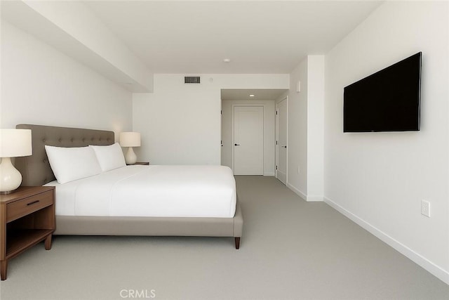1050 S Grand Ave Unit 2003, Los Angeles, CA 90015 - bedroom with carpet and baseboards