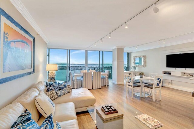 1820 Avenida Del Mundo Unit 1506, Coronado, CA 92118 - photo 6