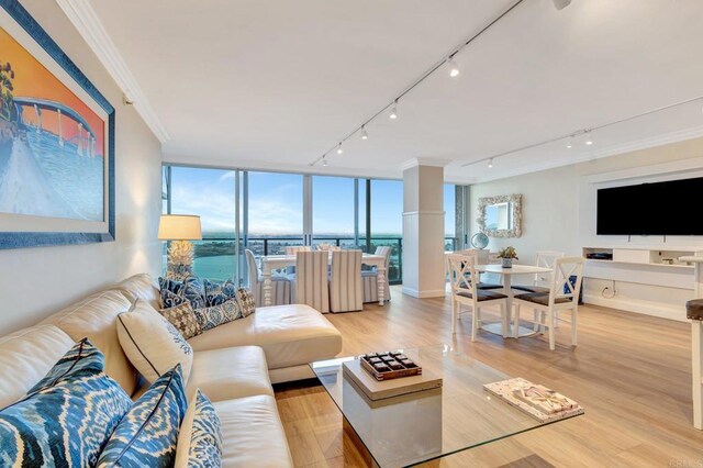 1820 Avenida Del Mundo Unit 1506, Coronado, CA 92118 - photo 5