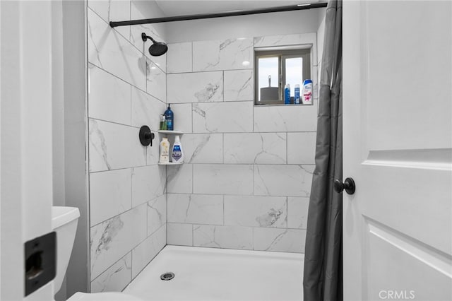 4622 San Jose St Unit W, Montclair, CA 91763 - full bathroom featuring a tile shower and toilet