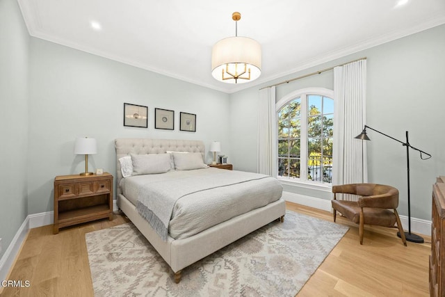 2060 Windover Rd, Pasadena, CA 91107 - bedroom featuring light wood-style floors, ornamental molding, and baseboards