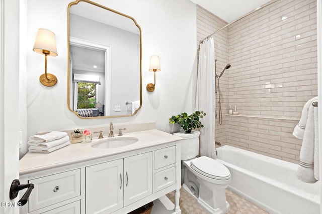 2060 Windover Rd, Pasadena, CA 91107 - full bath featuring vanity, shower / bath combination with curtain, and toilet