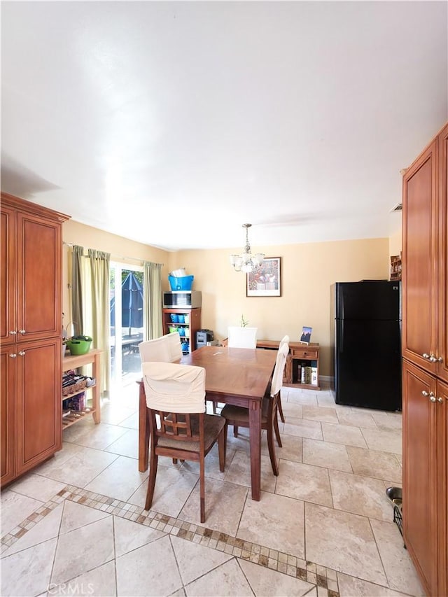 3817 Somerset Dr, Los Angeles, CA 90008 - dining space featuring a chandelier