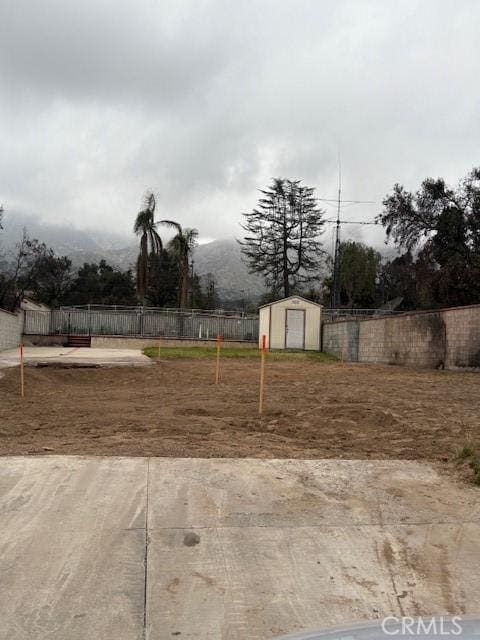 93 W Altadena Dr, Altadena, CA 91001