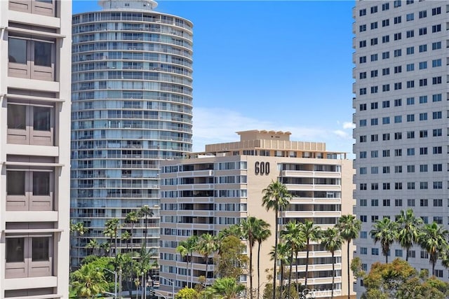 455 E Ocean Blvd Unit 711, Long Beach, CA 90802 - view of apartment building / complex featuring a view of city