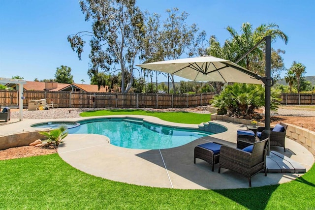 23912 Benito Way, Ramona, CA 92065 - view of swimming pool with a fenced backyard, a patio area, and a pool with connected hot tub