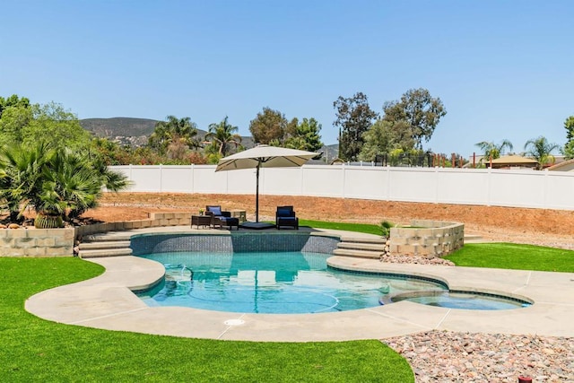 23912 Benito Way, Ramona, CA 92065 - view of pool featuring a fenced backyard, a pool with connected hot tub, and a patio
