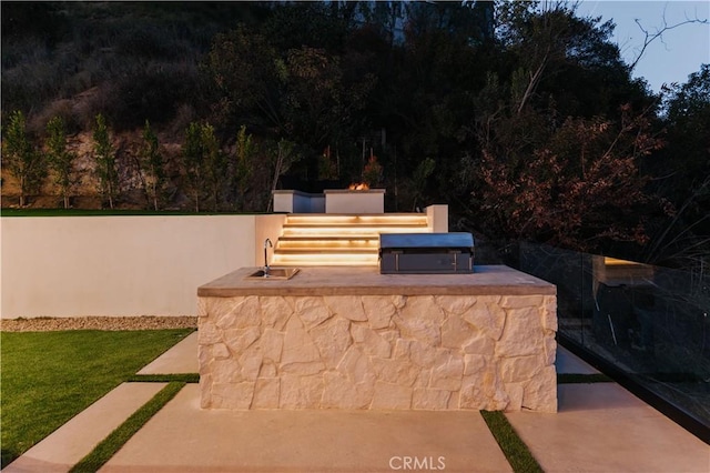 2608 Zorada Dr, Los Angeles, CA 90046 - view of patio / terrace featuring area for grilling and a sink