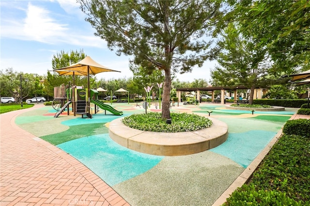 108 Coastal Gdn, Irvine, CA 92618 - view of swimming pool with an area to practice putting