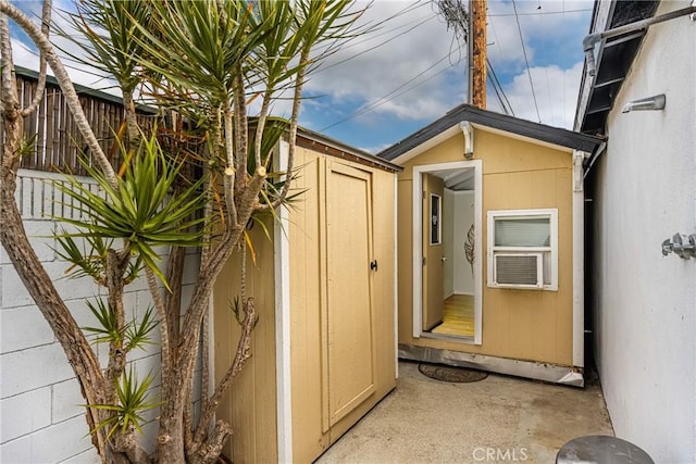 5893 E Adderley Dr, Long Beach, CA 90808 - view of doorway to property