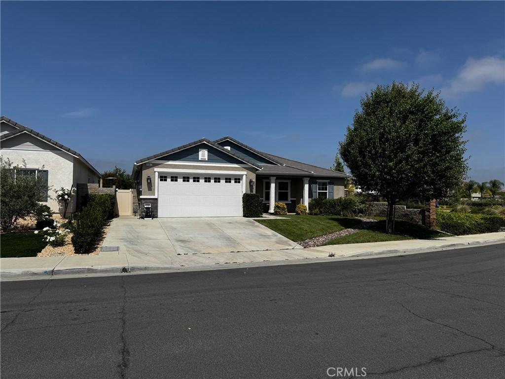 31827 Ives Ct, Menifee, CA 92584 - photo 1