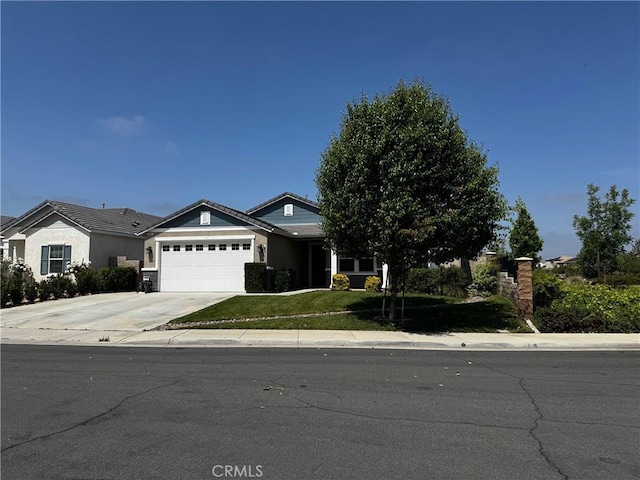 31827 Ives Ct, Menifee, CA 92584 - single story home featuring an attached garage and concrete driveway