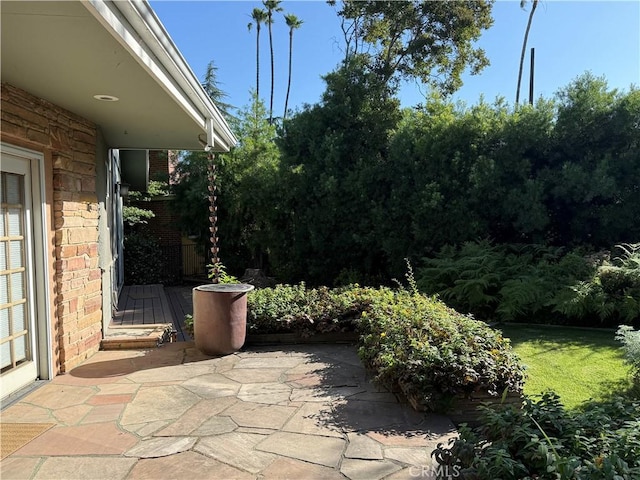 117 S Park Dr, Madera, CA 93637 - view of patio / terrace