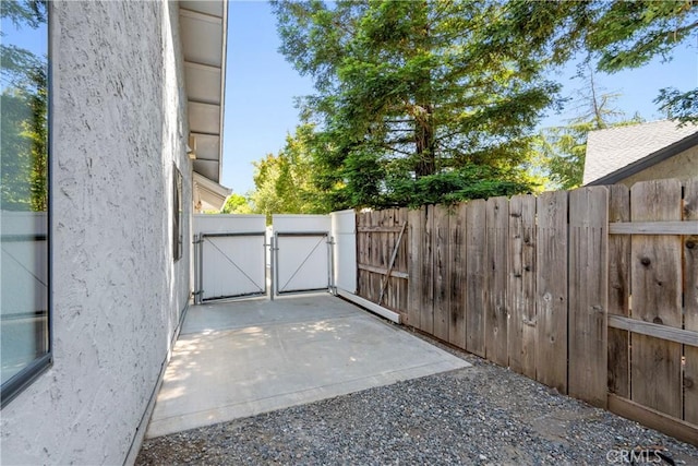 3014 California Park Dr, Chico, CA 95928 - view of patio / terrace featuring a gate