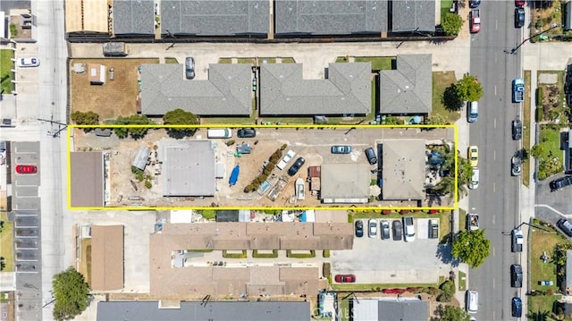 2028 Wallace Ave Unit C, Costa Mesa, CA 92627 - aerial view of property and surrounding area with property parcel outlined