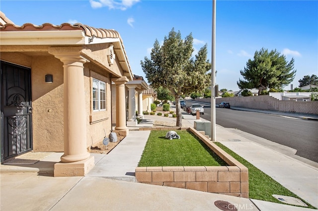 28162 Bavaria Dr, Menifee, CA 92585 - view of yard