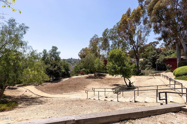 4000 Via Marisol 103, Los Angeles, CA 90042 - view of yard