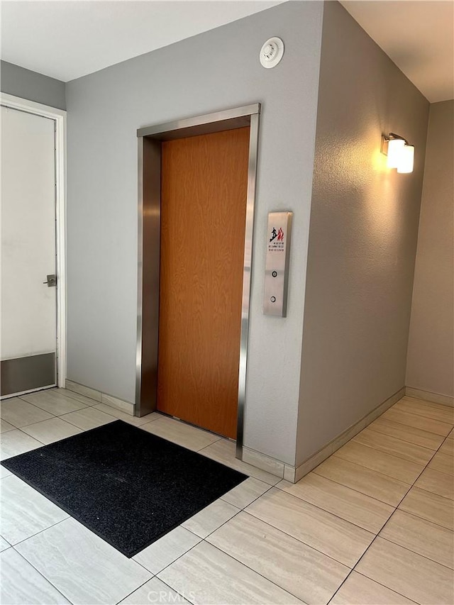 700 S Lake Ave Unit 305, Pasadena, CA 91106 - entrance to property with elevator