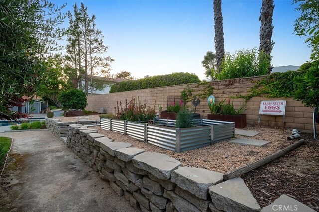 2244 N 1st Ave, Upland, CA 91784 - view of yard with a vegetable garden