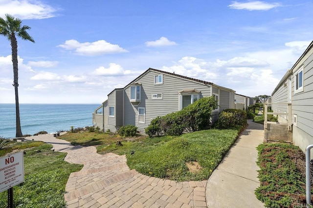 1744 Tattenham Rd, Encinitas, CA 92024 - view of side of home with a water view