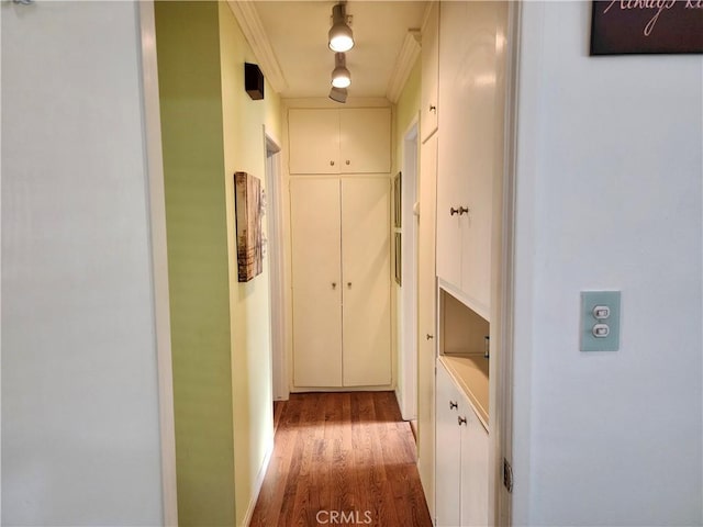 2772 E 2nd St Unit E2, Long Beach, CA 90803 - corridor with wood finished floors