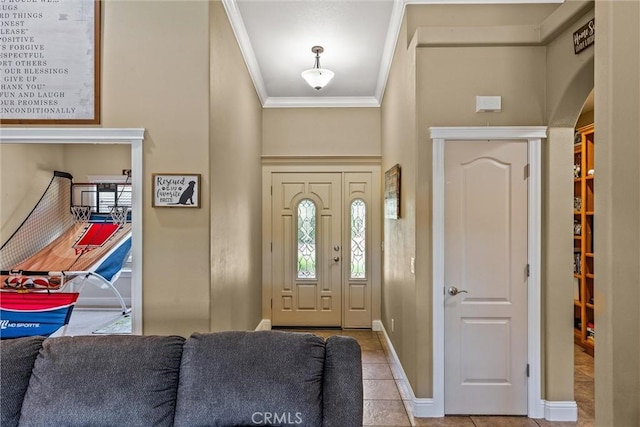 14690 Paynes Creek Rd, Red Bluff, CA 96080 - tiled entryway featuring crown molding, arched walkways, and baseboards