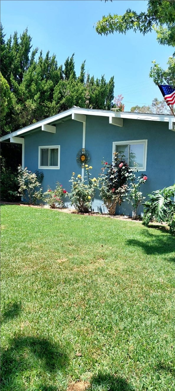 858 Sequoia St, San Bernardino, CA 92407 - photo 1