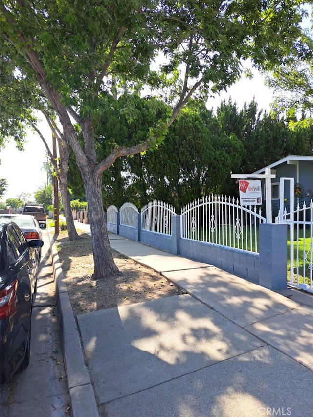 858 Sequoia St, San Bernardino, CA 92407 - photo 8