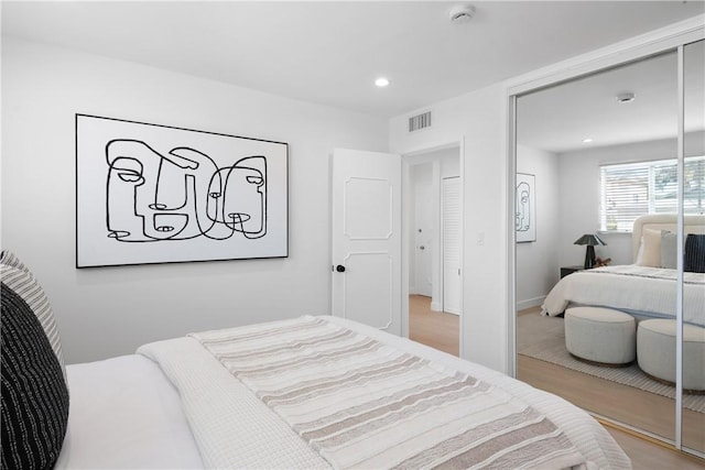 1524 Franklin St Unit C, Santa Monica, CA 90404 - bedroom featuring light wood finished floors, recessed lighting, and baseboards