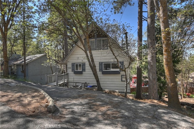 27476 School Rd, Lake Arrowhead, CA 92326 - view of back of property