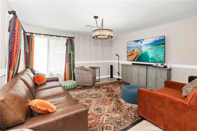 735 Del Valle Dr, Fallbrook, CA 92028 - tiled living area with baseboards