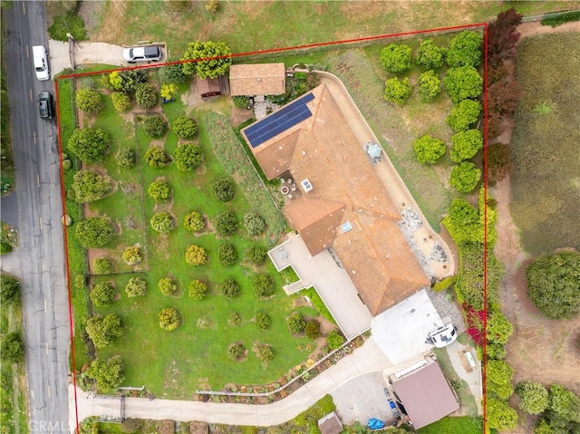 735 Del Valle Dr, Fallbrook, CA 92028 - aerial view of property's location with property parcel outlined