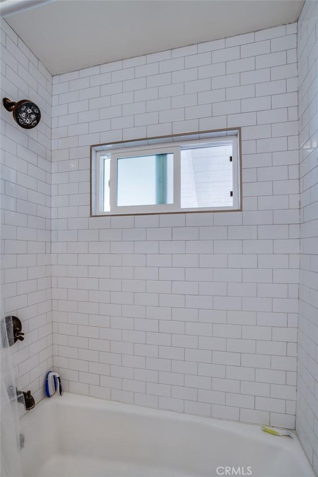 3716 Rosemead Ave, Los Angeles, CA 90032 - bathroom featuring shower / washtub combination